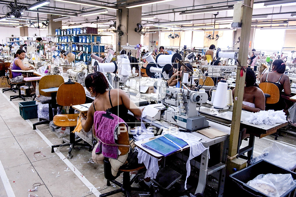 Capa de Participação, educação e qualidade da inserção produtiva: avanços estruturais e desafios persistentes para as mulheres